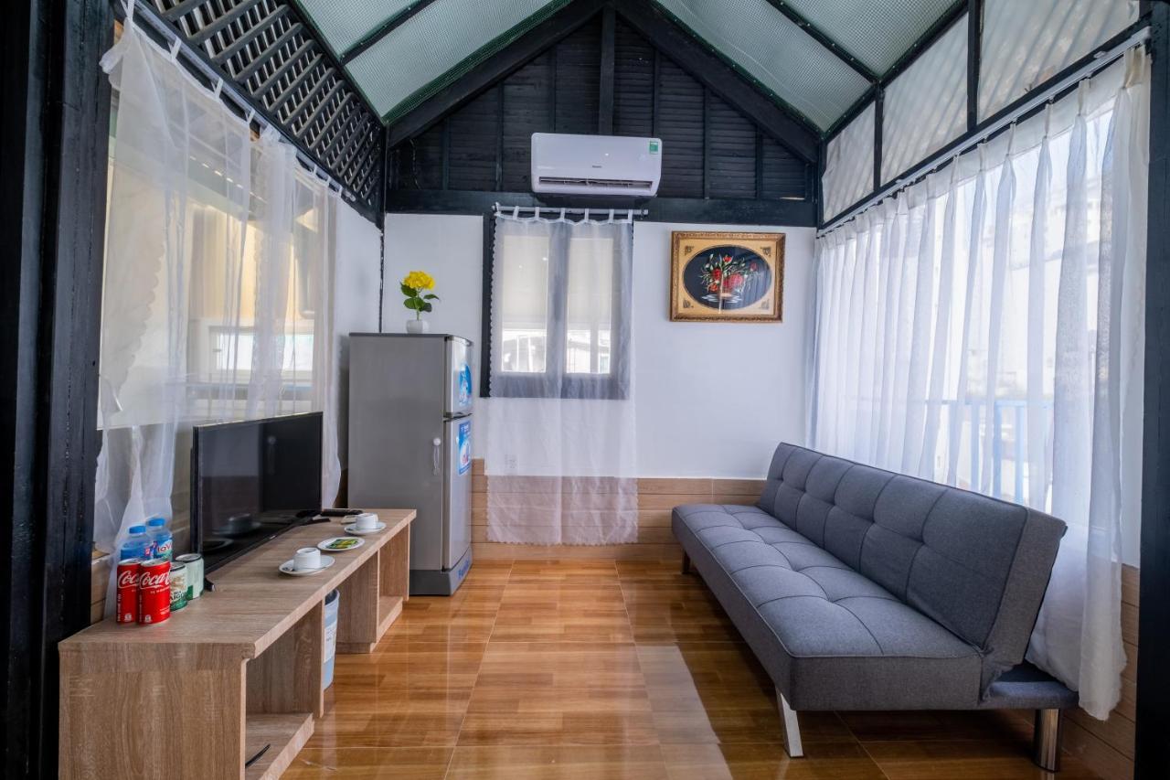 Khách sạn Zuka & 2*